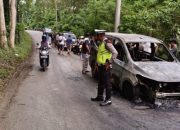 Mobil Merek Wuling Confero di Lahap Sijago Merah