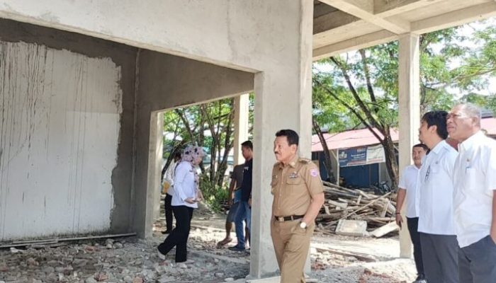 Ridwan Zakariah Tinjau Pembangunan Pasar Sentral