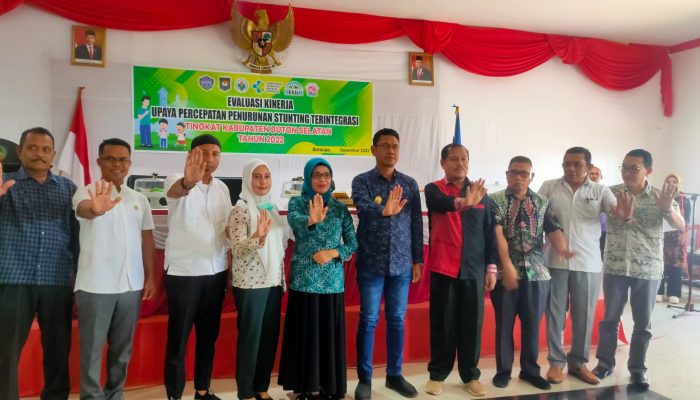 Pemkab Busel Evaluasi Tim Kerja Penurunan Stunting