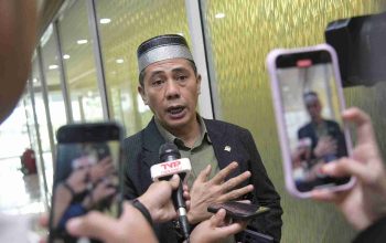 Polisi Gugur Tertembak Saat Gerebek Sabung Ayam, Komisi I: Tidak Boleh ada Senpi Beredar Tanpa Izin