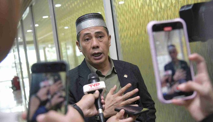 Polisi Gugur Tertembak Saat Gerebek Sabung Ayam, Komisi I: Tidak Boleh ada Senpi Beredar Tanpa Izin